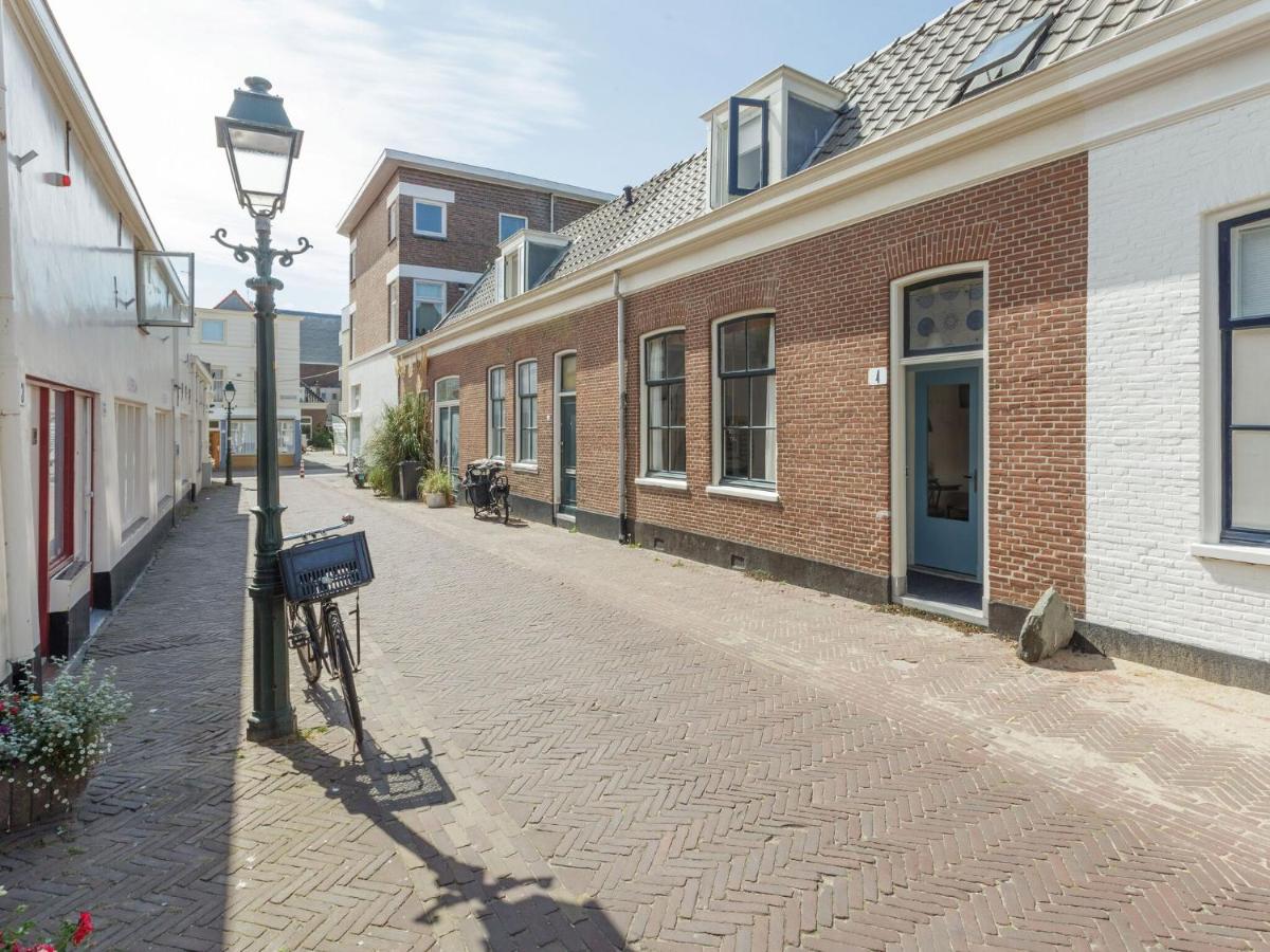Picturesque Fisherman S House In Scheveningen Near The Shops Haag Exteriör bild