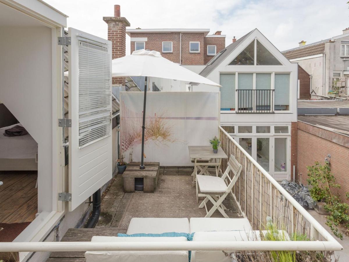 Picturesque Fisherman S House In Scheveningen Near The Shops Haag Exteriör bild